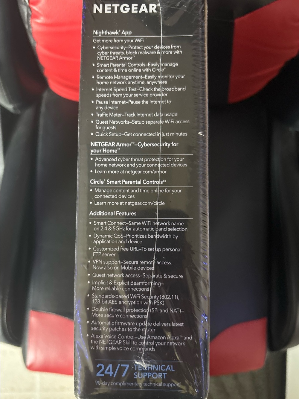 NETGEAR Nighthawk AC1900 Smart WiFi Router (Model R7000) - Picture 7 of 9